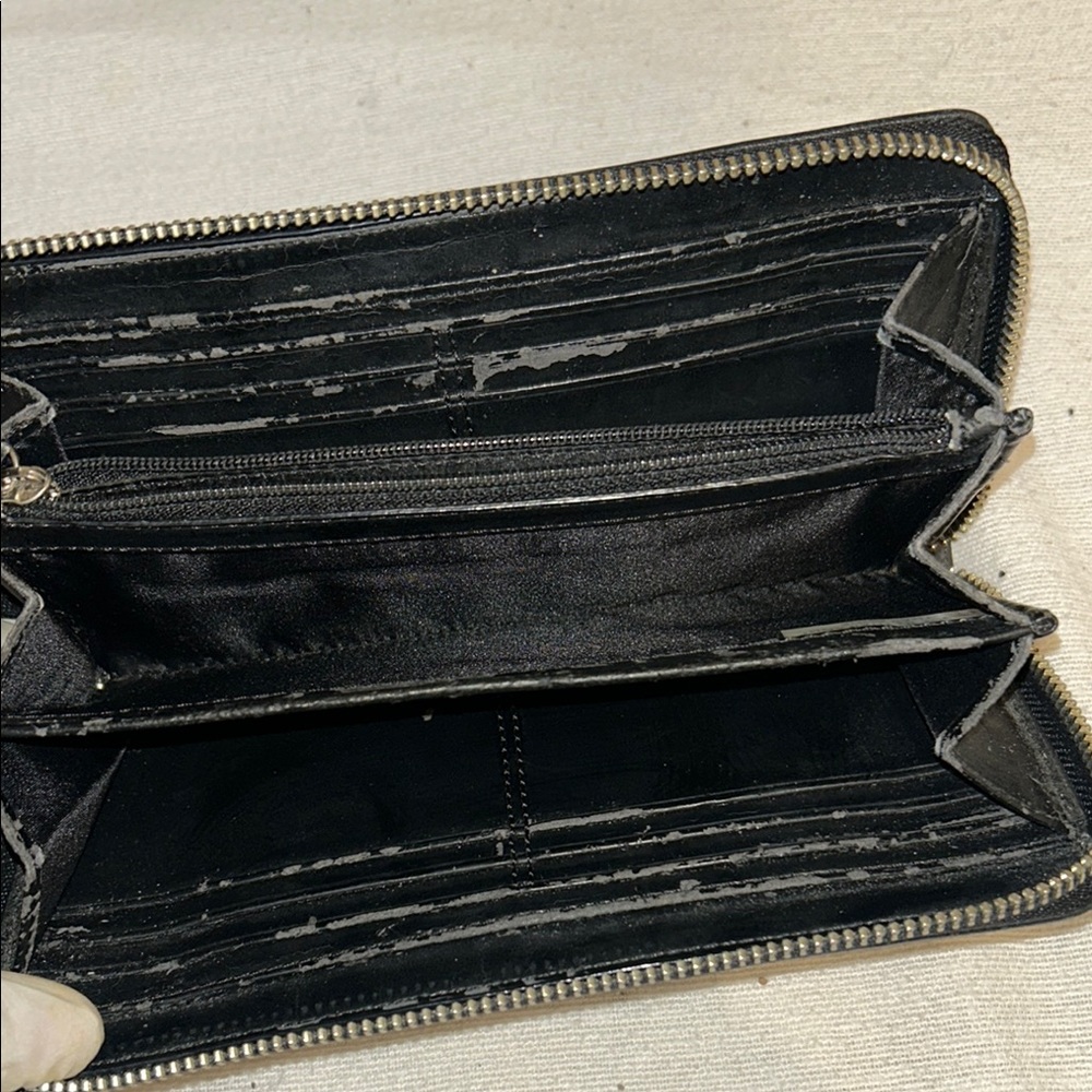 Black Patterned Wallet - Picture 4 of 10